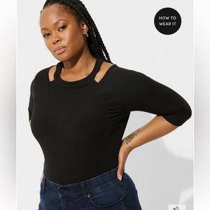 Torrid NWOT Goddess Rib Cold Shoulder Top